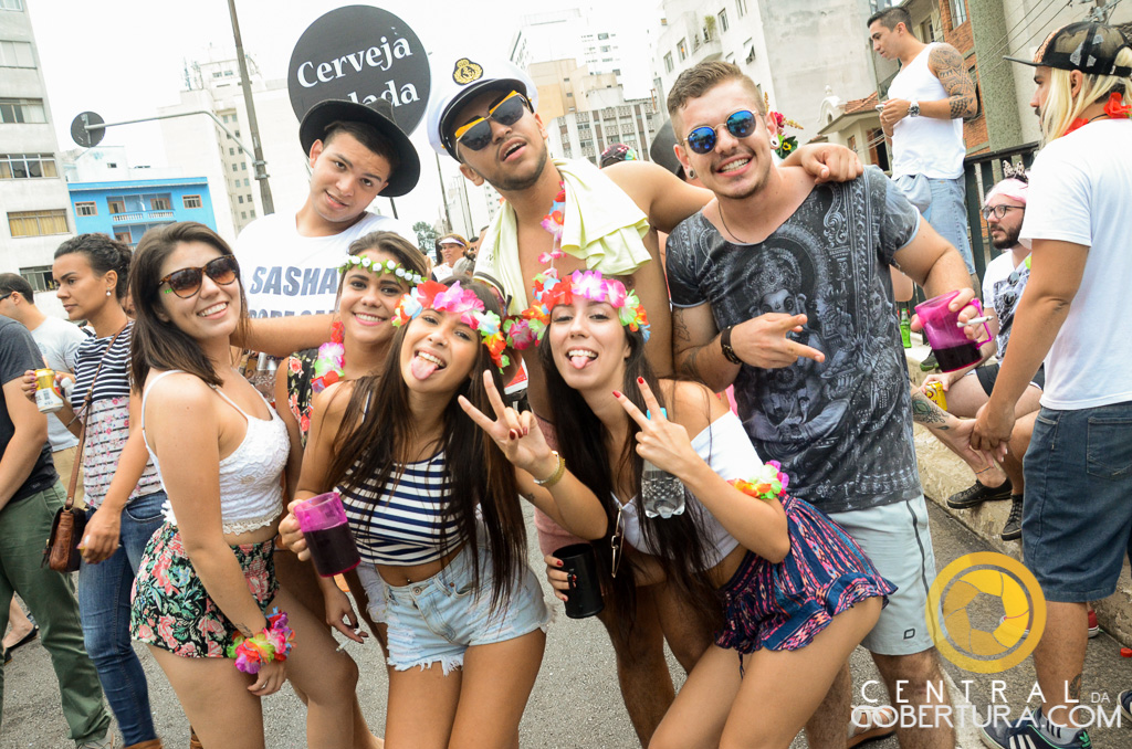 Bloco Agrada Gregos 2016