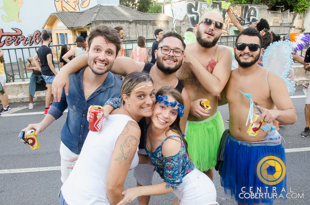 Bloco Agrada Gregos