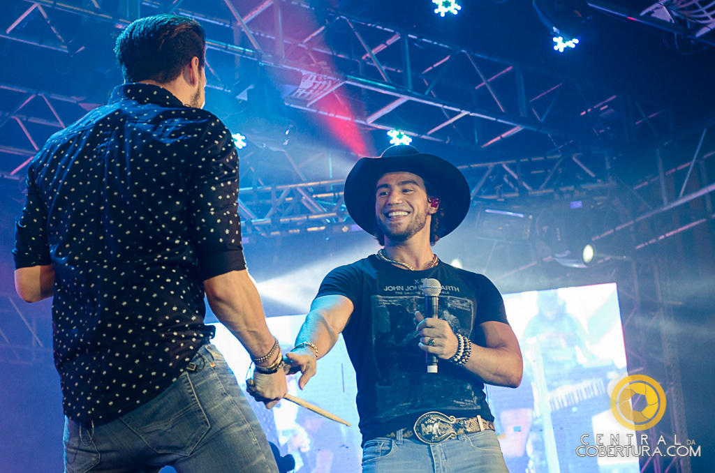 Festival sertanejo com Munhoz & Mariano e Paula Mattos