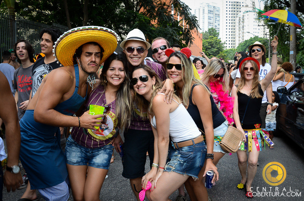 Bloco Pequeno Burguês 2015