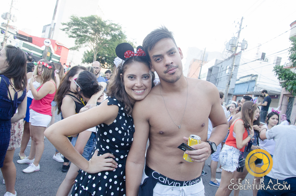 Bloco Agrada Gregos