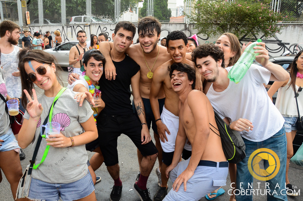 Bloco Agrada Gregos 2016