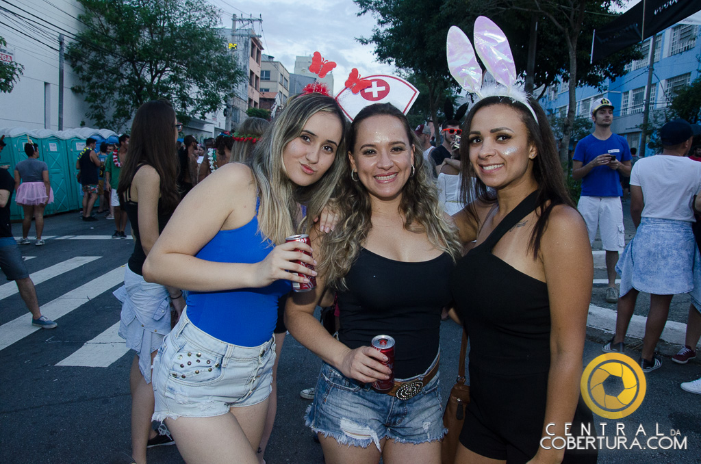 Bloco Agrada Gregos