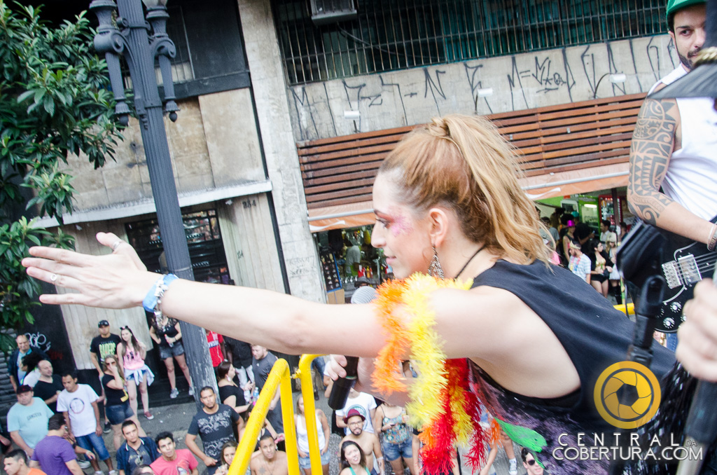 Bloco Quero Morrer Amigo do Metallica E Desmanche