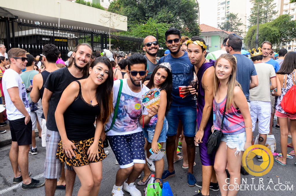 Bloco Agrada Gregos 2016