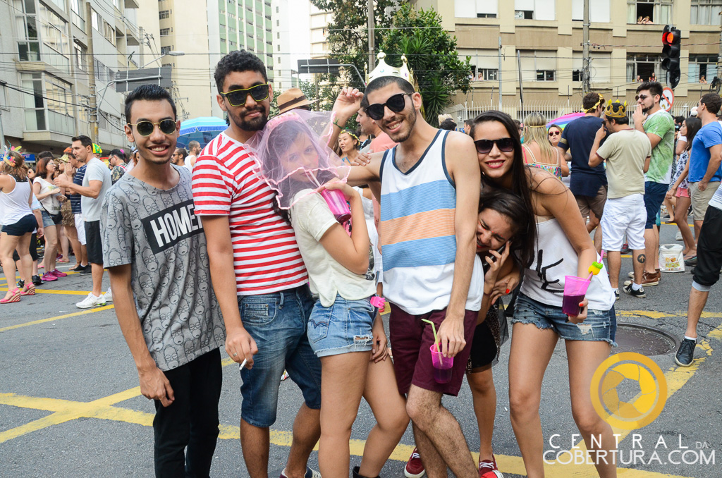 Bloco Agrada Gregos 2016